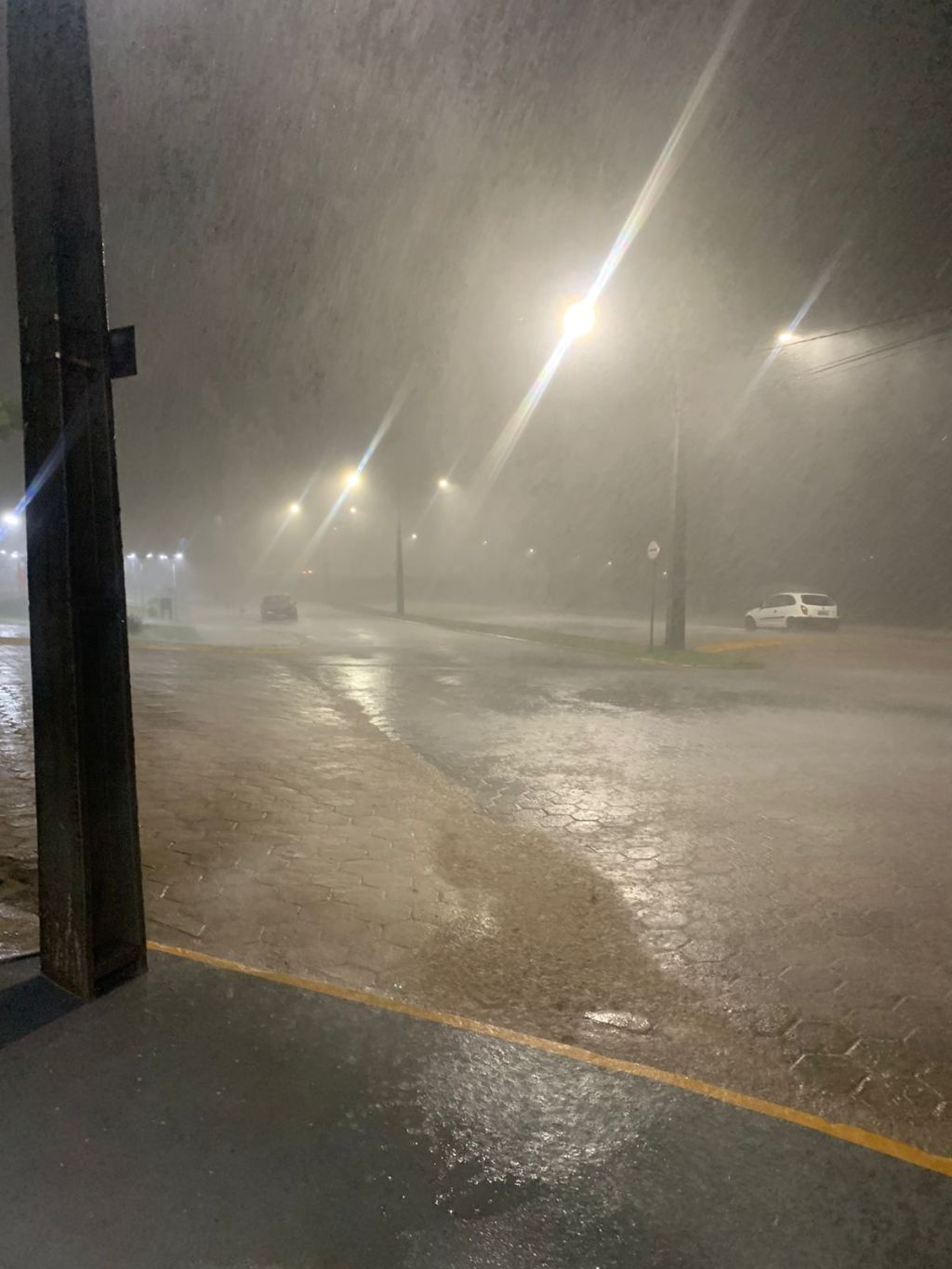 CHUVA FORTE EM CIDADE DO INTERIOR DE SÃO&nbsp;PAULO