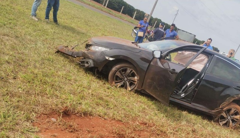 PREFEITO DE CERQUEIRA CESAR CAPOTA CARRO EM&nbsp;PIRAJU