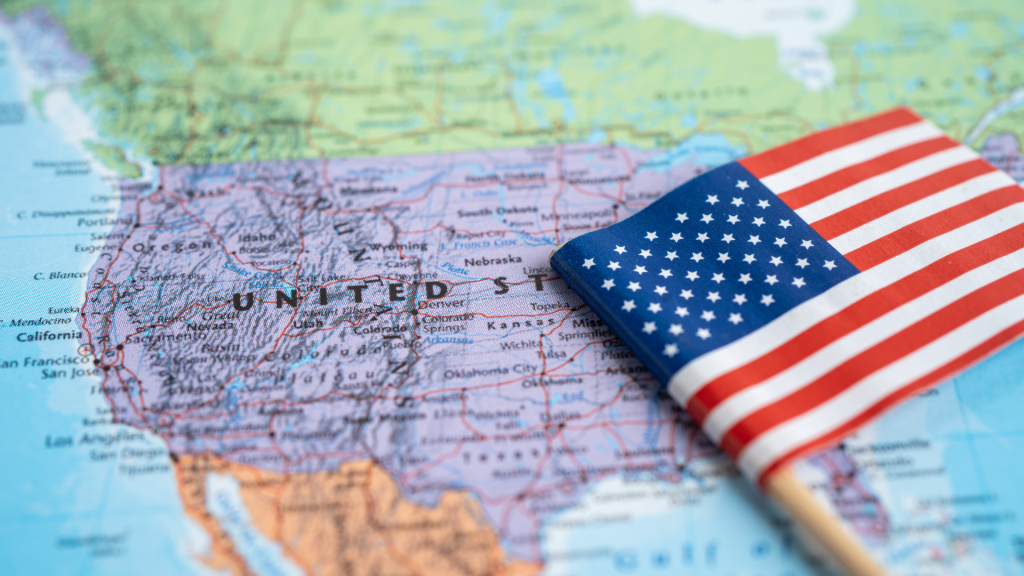 DEPORTAÇÃO EM MASSA: AVIÃO COM BRASILEIROS CHEGA AO&nbsp;BRASIL